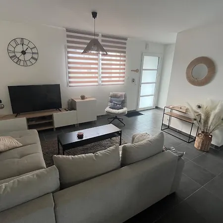 Maison De 3 Chambres, 6 A 8 Personnes 梅尔河畔的巴兹