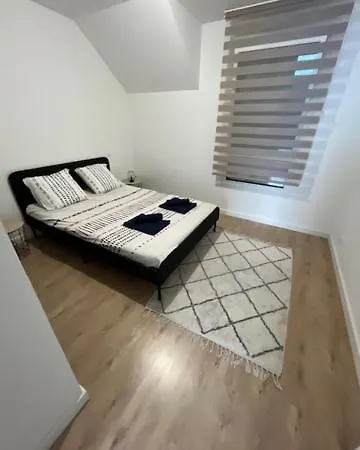 Maison De 3 Chambres, 6 A 8 Personnes Nyaraló *